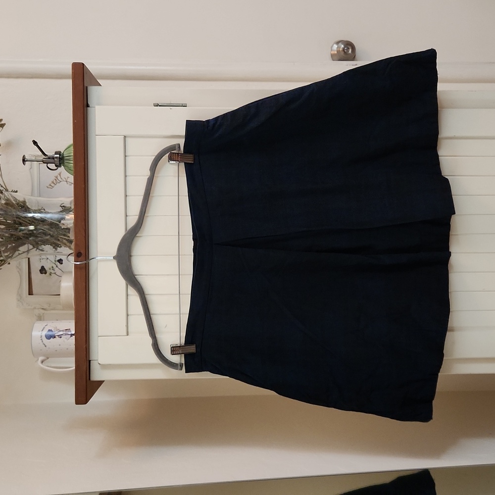 Navy and black plaid skirt, Gap, XL, zipper, pockets